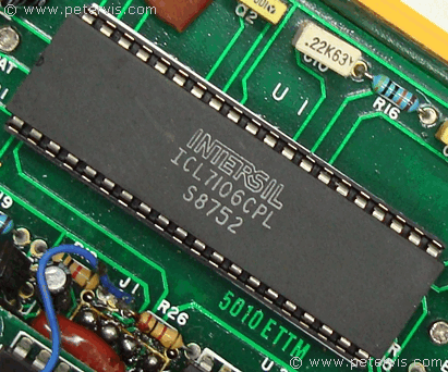 Intersil ICL7106 Chip