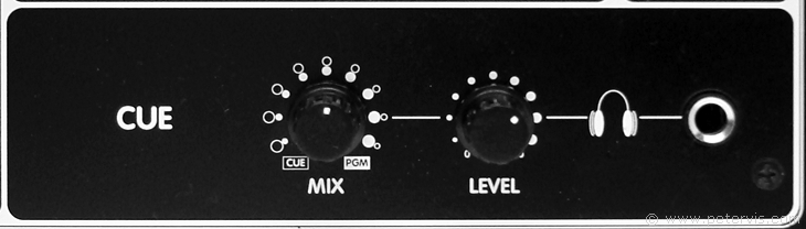 Headphone Socket and Level Control